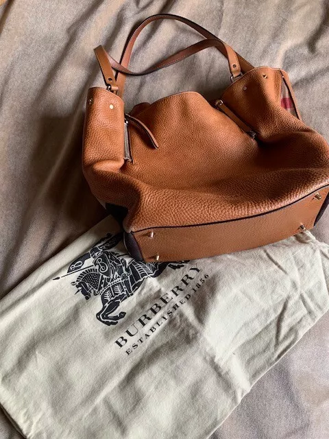 Burberry shopper tote bag new arrivals