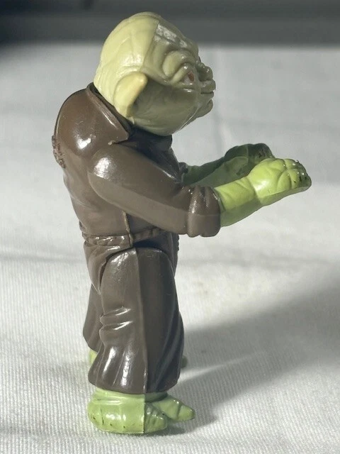 Figura de acción Kenner Star Wars Master Yoda de colección con cinturón LFL80 HK ESB Foto 3 de 4