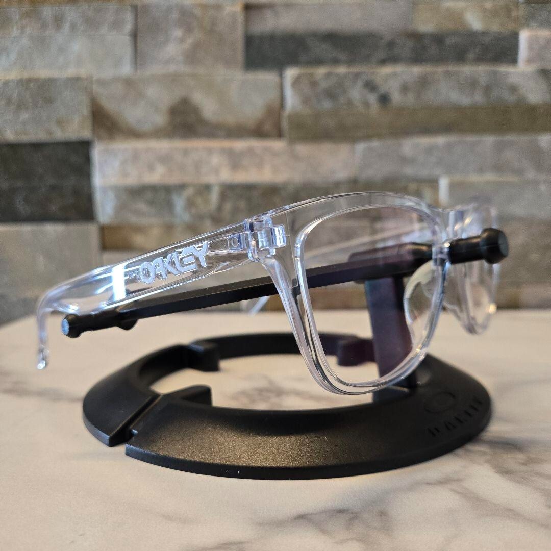 OAKLEY Frogskins Photochromic Lenses Clear Fashion Accessorie