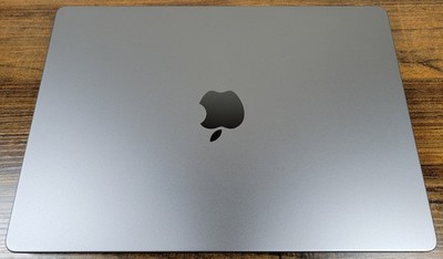 Apple MacBook Pro M3 - 14 Inch Retina - macOS Sonoma - 16GB/512GB