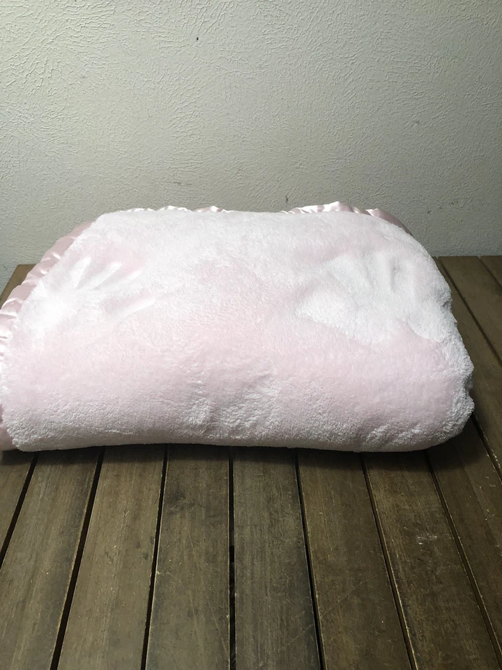 Simply Shabby Chic TWIN Plush Blanket Soft Pink Satin Trim 2Ply 65x91” Excellent - Image 4 of 4