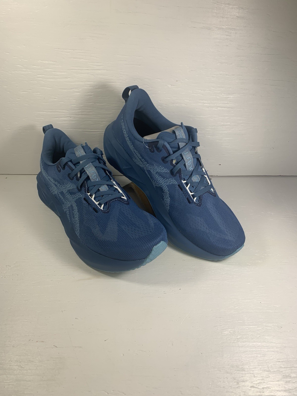 Size 9.5 - ASICS Novablast 5 (Blue) Men's Running Shoes thumbnail 5