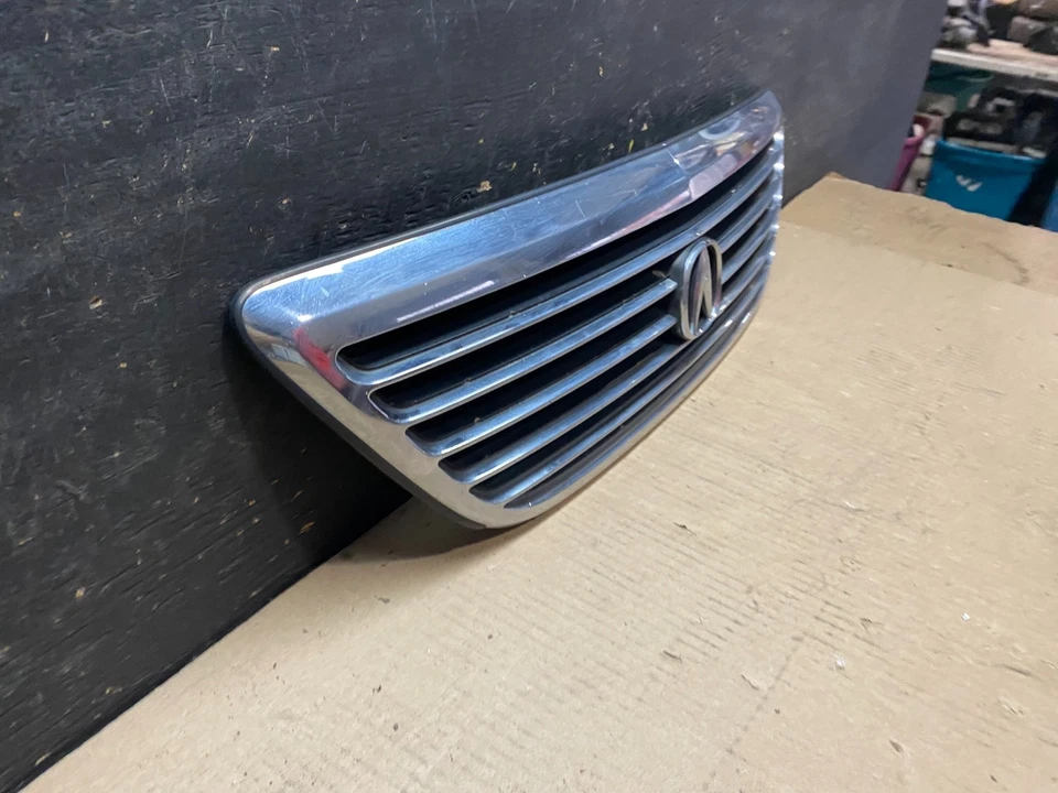 1996 a 1998 Acura RL emblema grade superior frontal fabricante de equipamento original u7546 DG - Imagem 3 de 4