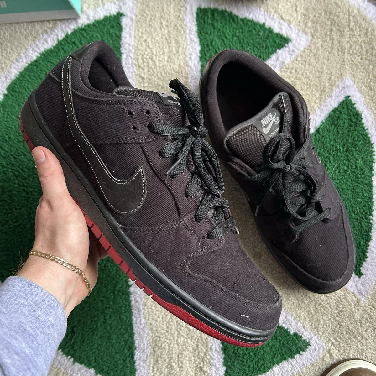 Nike Dunk Premium SB Low Levi's for Sale | Authenticity Guaranteed