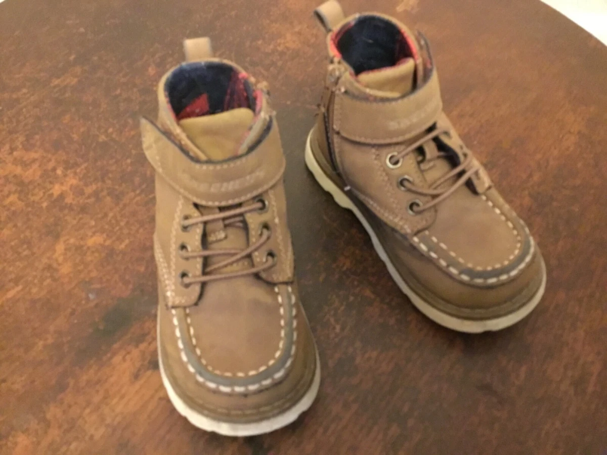 Gorgeous Skechers toddler brown suede boots 6 practically new