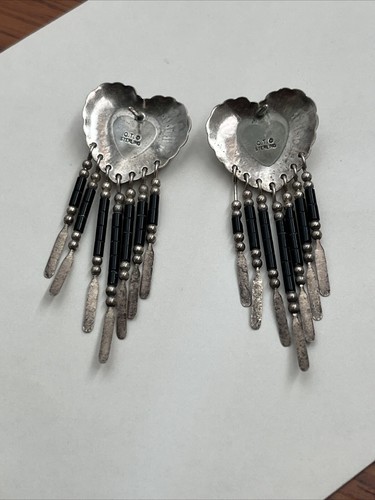Native American Heart Shaped Onyx QT Sterling QUAC (New Mexico) Dangle Earrings - Picture 6 of 14