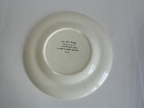 Vintage Vanity Fair Plate With Flowers and 24 Kt Gold Decoration USA 6.5 in - Picture 2 of 4