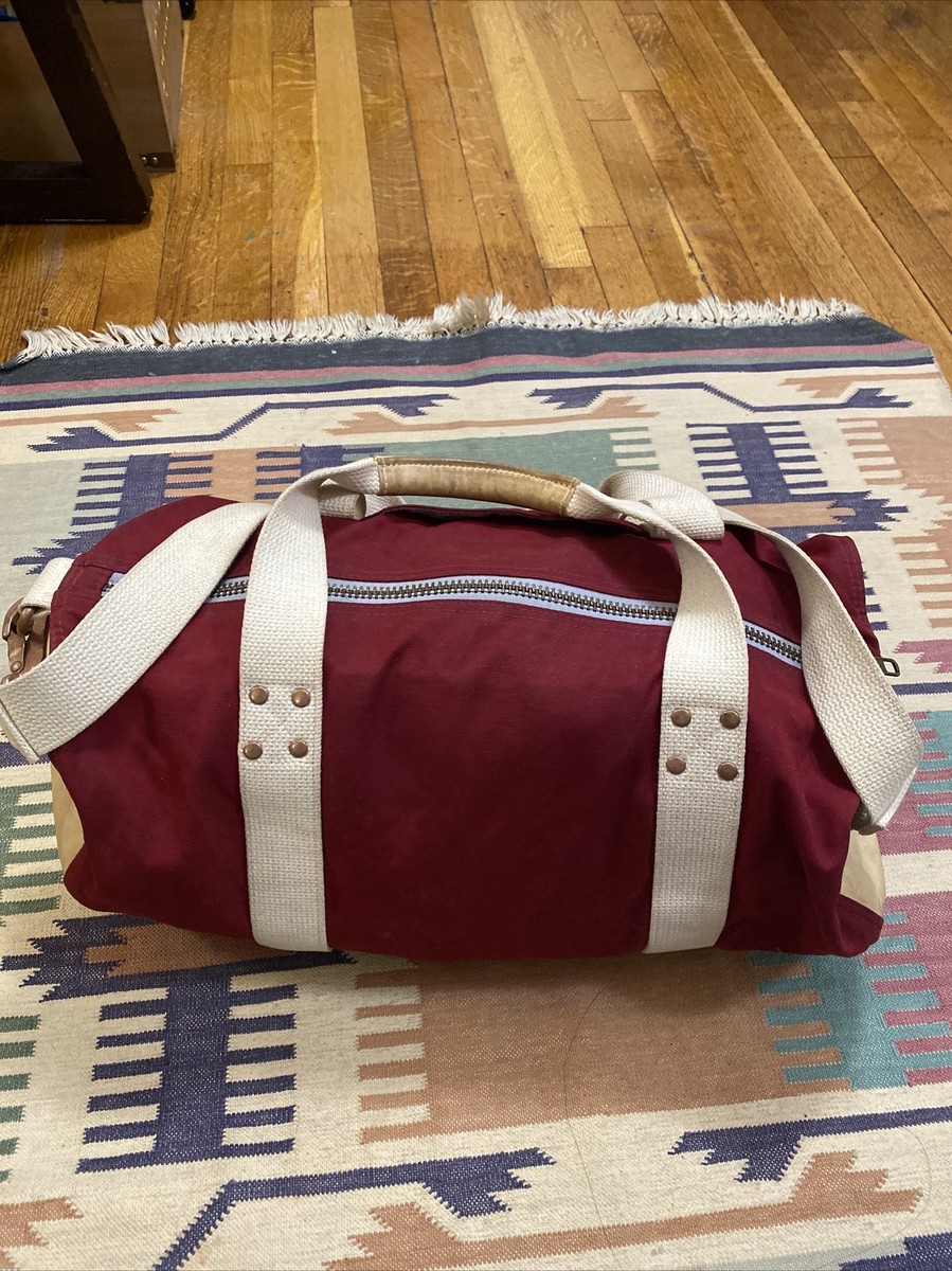 Unbranded Round Gym Duffle Bag HandMade in USA Maroon View 2
