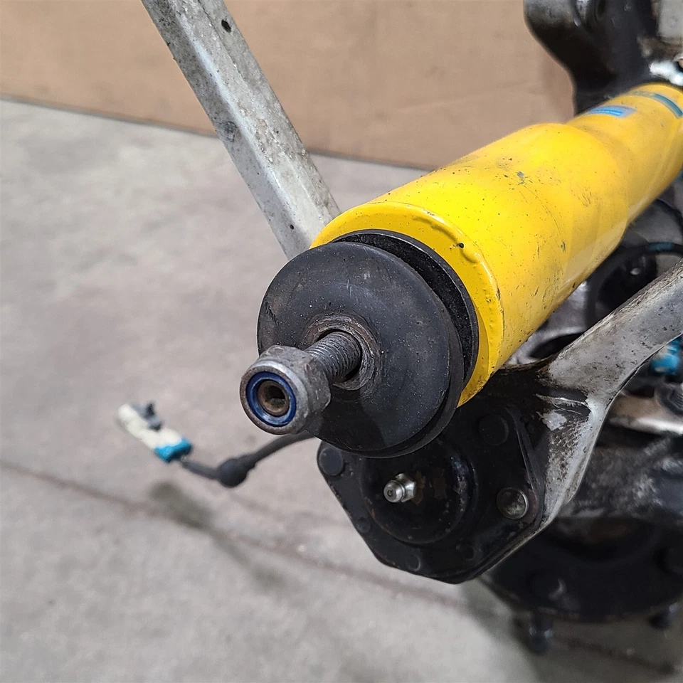 Conjunto de buje de nudillo de rodilla delantero para conductor Corvette C4 91-96 Lh Aa7326 Foto 2 de 4