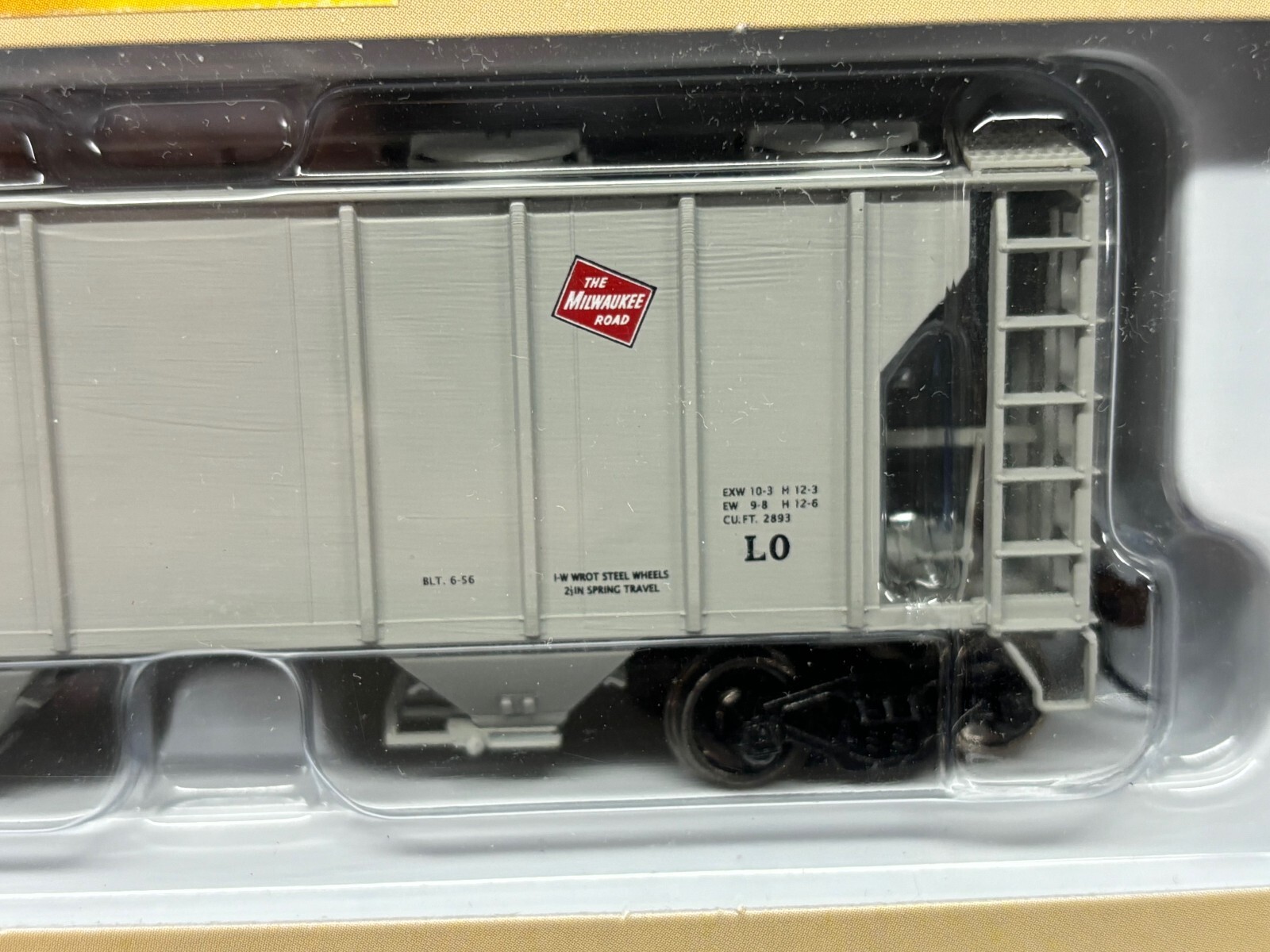 Picture 4 of 5