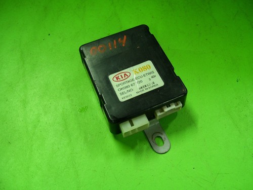 2000 Kia Sportage BCM Body Control Module OK08067720 K080