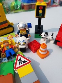 Lego Duplo Community Helpers Lot 3 Sets 5679 10812 Fireman Police Construction 