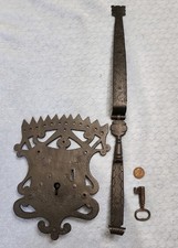 Hasp Chest Lock  Iron Ornate Pirate w/ key