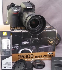 Nikon D5300 18-55 VR II Kit - Batteries - Charger - Memory in Box [WH]