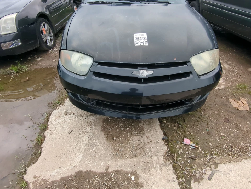 2003-2005 Chevrolet Cavalier Front Bumper - Oem ED5Q4 Foto 2 de 3