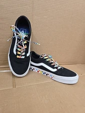 Vans “I Am Proud” Show Size 7.5 Women’s EUC Checkered Pattern Rainbow