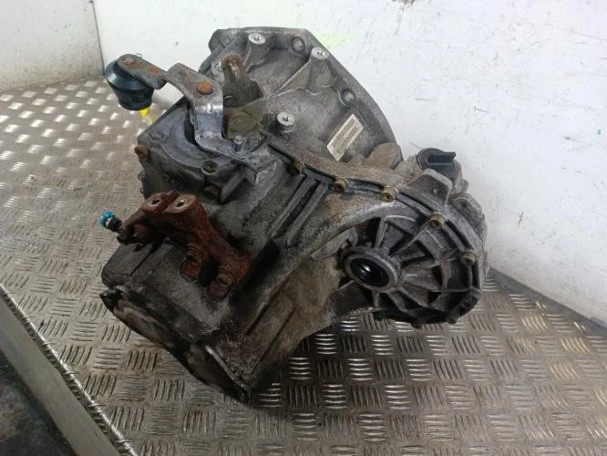 Boite de vitesses CHRYSLER PT CRUISER PHASE 1 BREAK 4668909AG - Photo 4/4