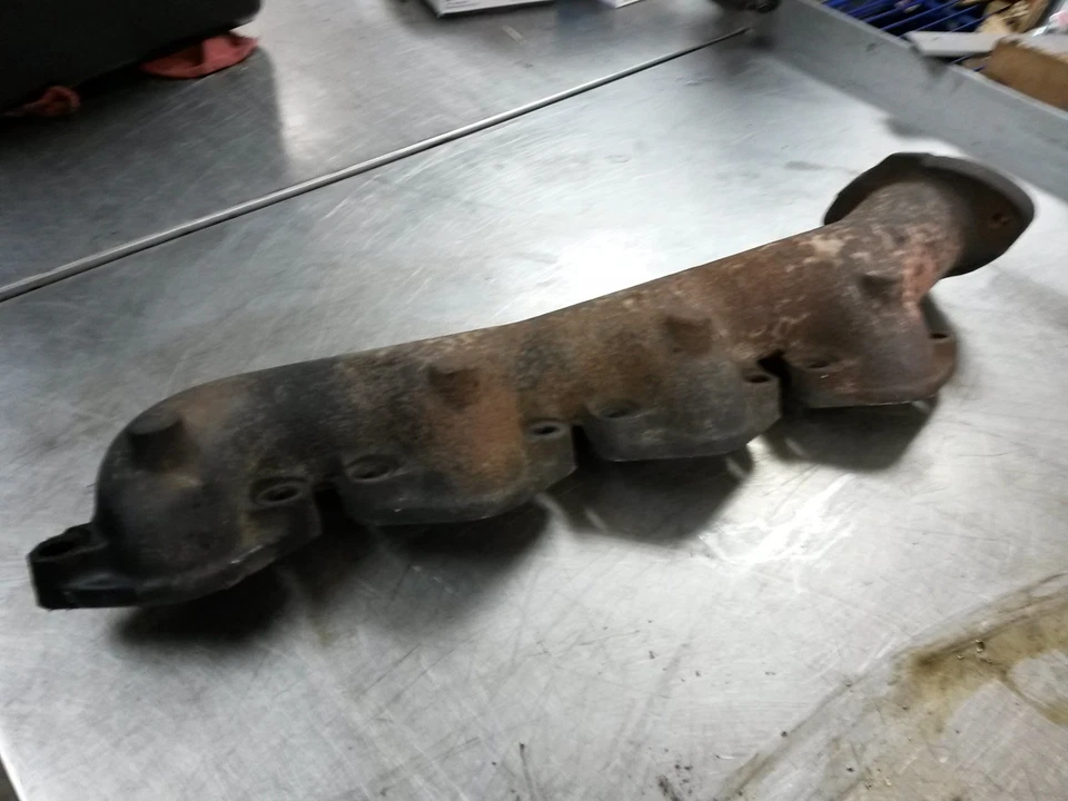 Colector de escape derecho para 83-94 Ford F-250 7.3 Power Stoke diésel Foto 4 de 4