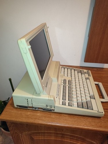 SHARP PC 4600 retro laptop vintage (WORKS!!!) 2 floppy non hdd version - Afbeelding 10 van 11
