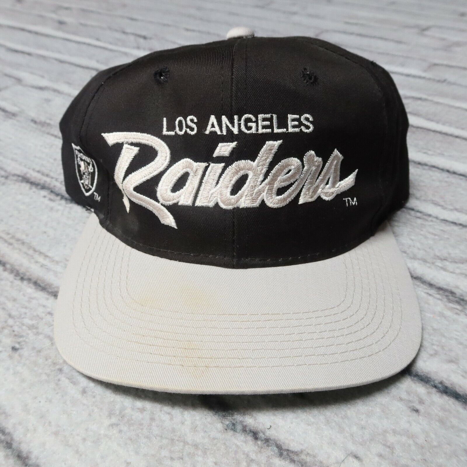 ですので [希少]90s Raiders Cap sports specialties います