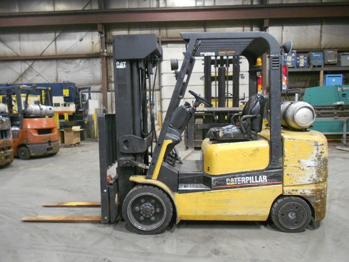 2001 Caterpillar GC30K, 6,000#, 6000# Forklift w/ Quad Mast (Lifts 240") & SS - Picture 6 of 12