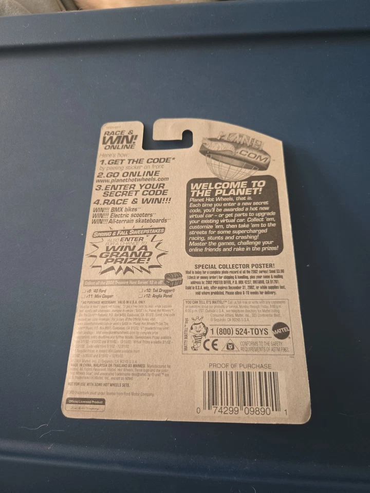 Camioneta Ford Treasure Hunt '40 2002 Hot Wheels #009 pilotos reales nueva Foto 2 de 4