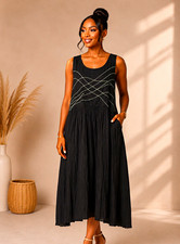 Womens Black Solid Sleeveless Round Neck Plea...