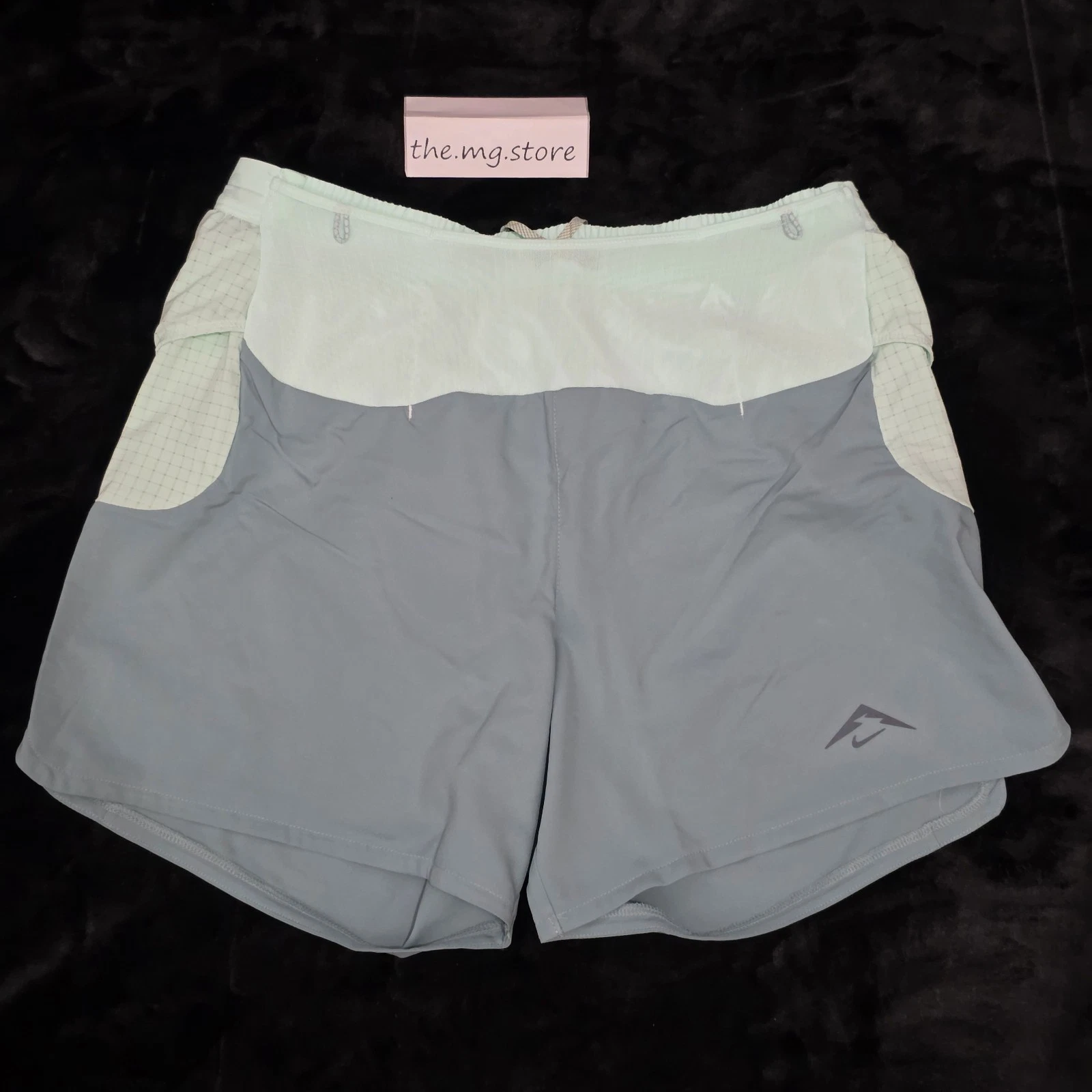 Nike Trail Second Sunrise 5” Lined Running Shorts Mint Foam Men's S HJ3572-017
Opens in a new window