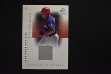 Ivan Rodriguez 2001 SP Game Used Edition Authentic Fabric Game Used Jersey Relic