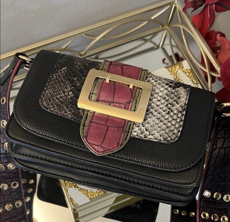 Sondra Roberts Black and Purple Snakeskin Embossed Hard Shell Crossbody Bag - Image 3 of 4