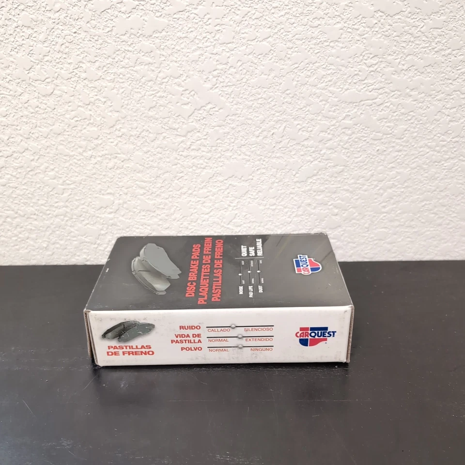 Saturn/Saab CARQUEST Standard MKD709A - Juego de pastillas de freno de disco, traseras Foto 2 de 3