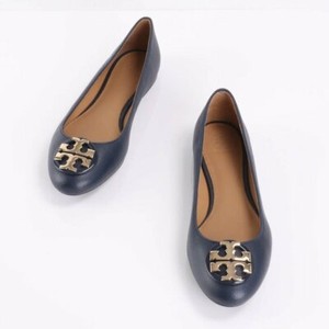 New Women Tory Burch Claire Ballet Flats Shoes Tumbled Leather Perfect Navy | eBay
