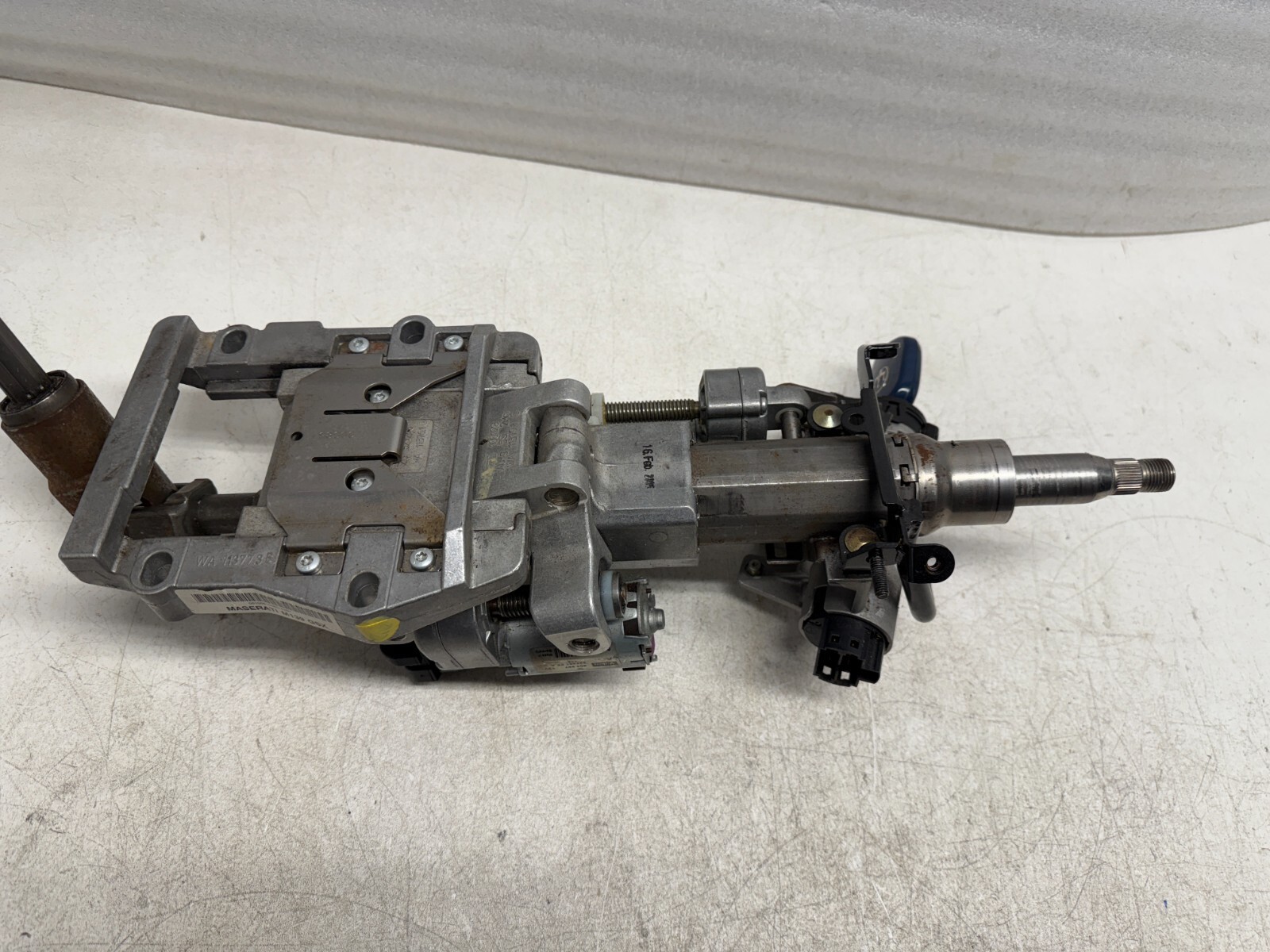 P41088 2003-2008 Maserati Quattroporte M139 Steering Column with Key OEM