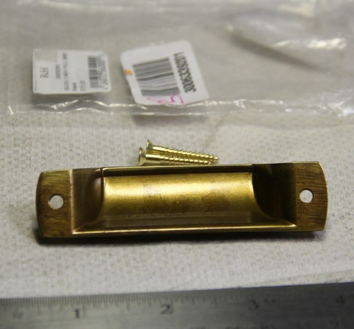 Restoration Hardware RH Duluth 3" Pull Aged Brass - Imagen 3 de 3