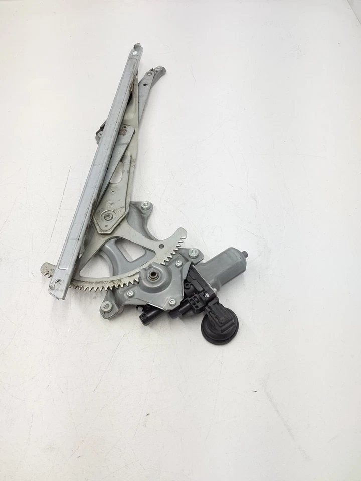 2011-2015 Scion TC Front Right Window Regulator Motor OEM 85710-35180 - Image 3 of 4