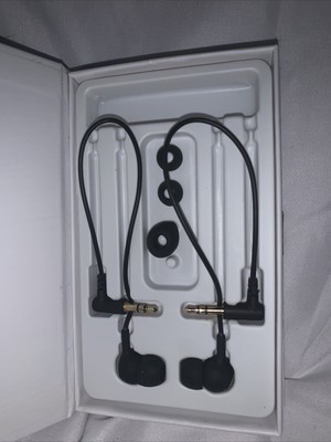 Amavasion In-Ear Headphones Made for Oculus Quest VR Headset EHOQ-1 ~Black ~ NEW