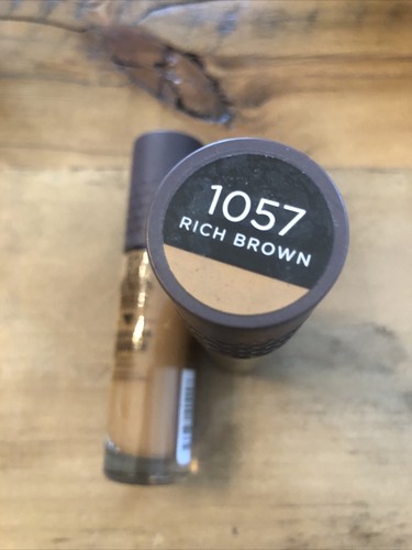 2 PK BURT'S BEES Goodness Glows Liquid Makeup Foundation 1057 Rich Brown 1 oz. - Picture 3 of 3