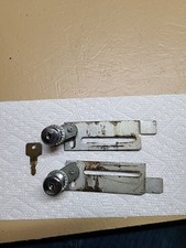SEEBURG  JUKEBOX LOCKS CABINET  KEY #F336.