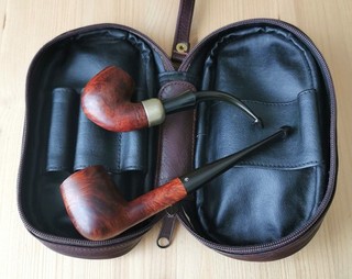 Zwei Tabakpfeifen PETERSON'S: System Standard 317 Kildare 381 Ledertasche