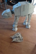 Vend At-At Star War Hasbro de 2010 Figurines ++ Encyclopédie Star War Lego