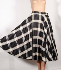 Vintage 50s Black and White Plaid Taffeta Circle Skirt Sz M 30 in waist
