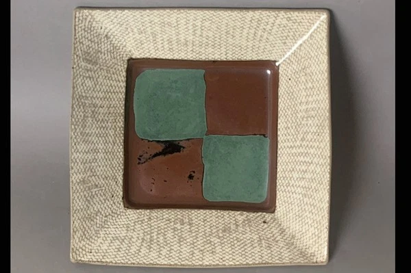 Jomon-pattern inlayed square plate by Tatsuzo Shimaoka W11.2" Japan vintage - Image 2 of 4