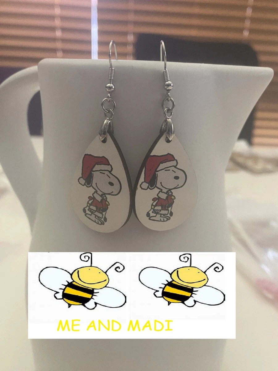 HANDMADE BY US MERRY CHRISTMAS SNOOPY HAT SP TEARDROP EARRINGS