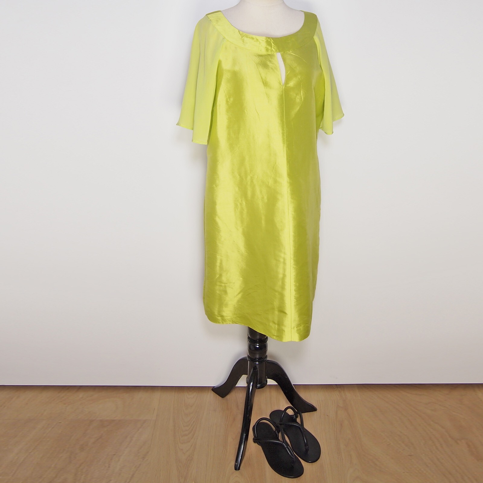 Pennyblack Vestido Recto Verde Lima Satén Seda Manga Corta Mujer Talla L US 12