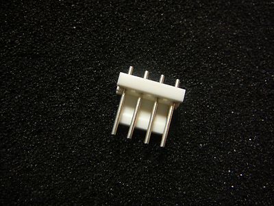640388-4 AMP CONNECTOR HEADER VERTICAL 4-POS TIN .156 **NEW**
