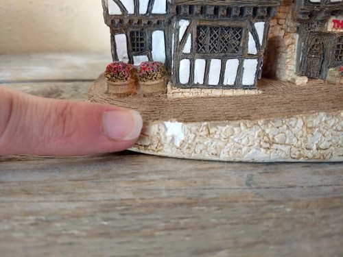 LILLIPUT LANE COTTAGE RED LION INN Handmade Handpainted Cambria UK Britain - Picture 2 of 14