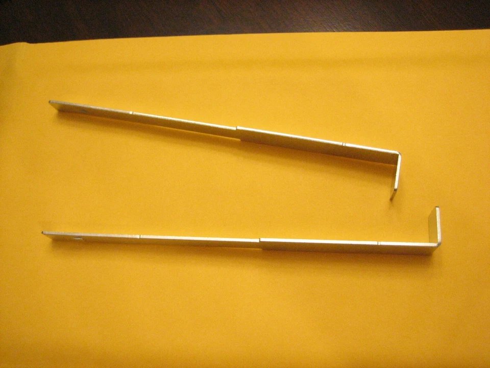 Clarion 2 DIN Radio for Removal Keys In-Dash Tool - Image 3 of 4