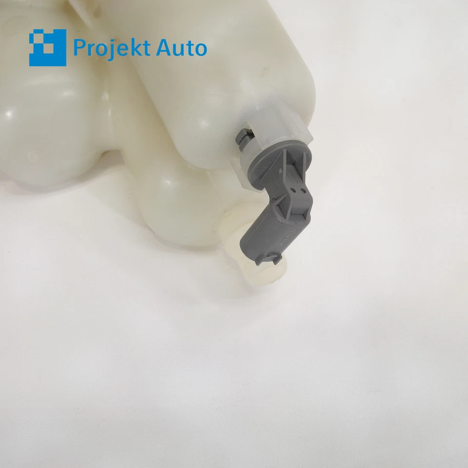 07-19 OEM BMW Expansion Tank 8630170 E70 F15 F85 E71 F16 F86 - Image 4 of 4