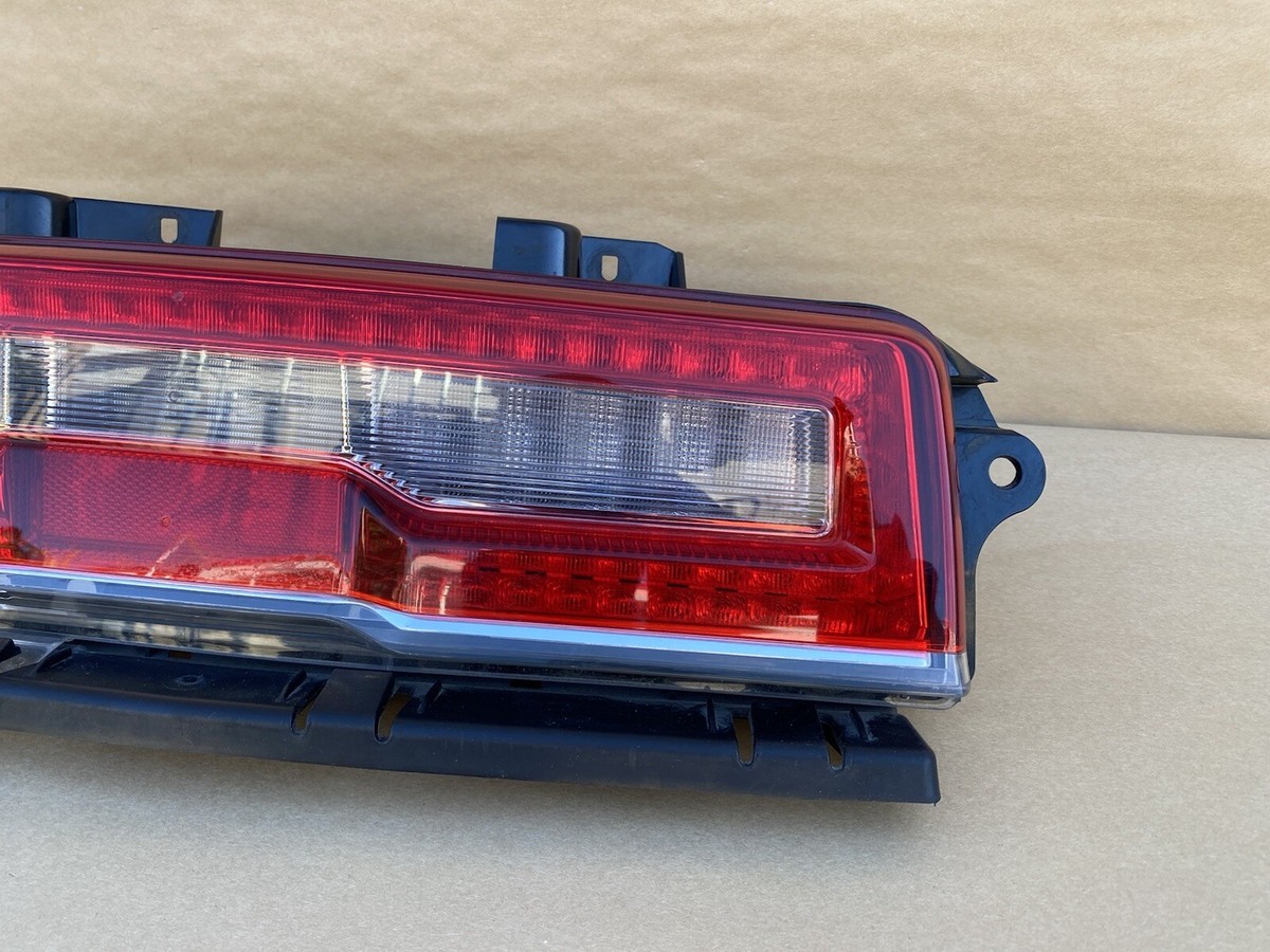 2014-2015 CHEVROLET CAMARO OEM LEFT DRIVER SIDE LED TAILLIGHT 