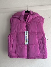 Women’s sleeveless puffer hooded brand new vest Pink size L